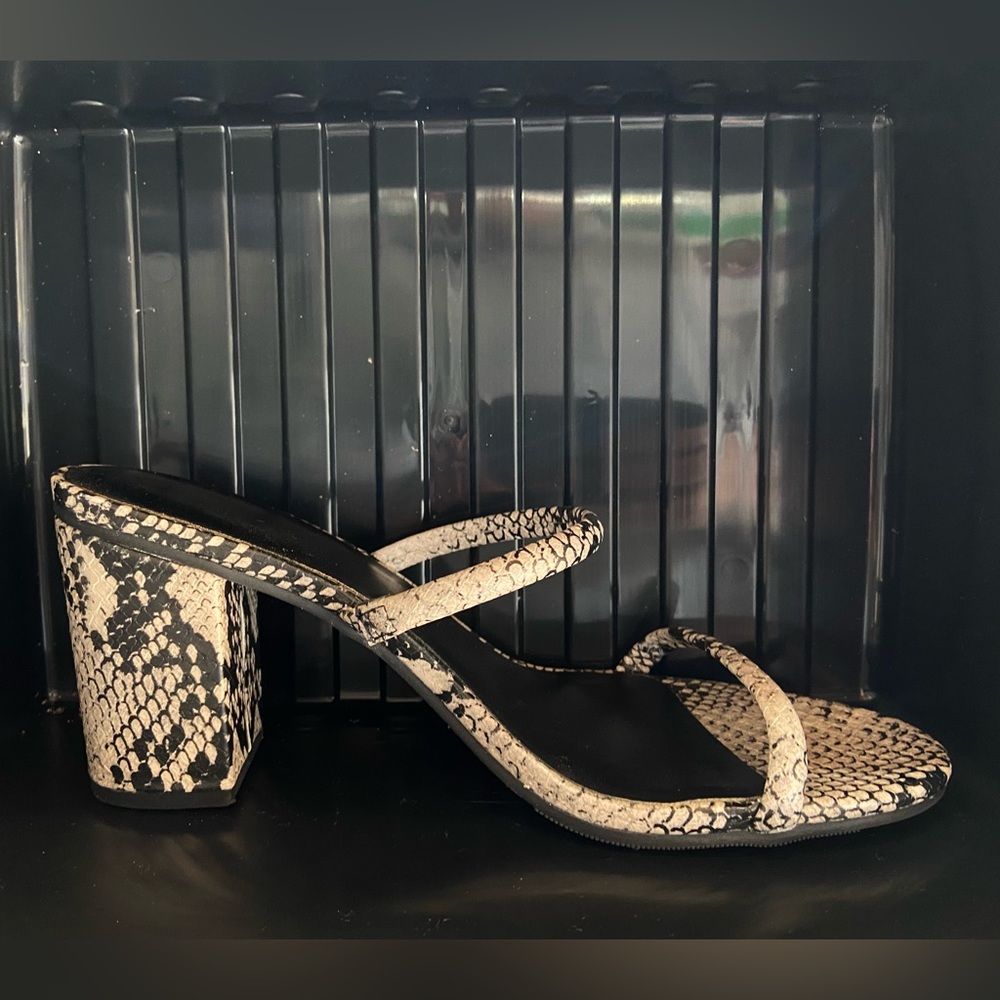 Black And White Snake Print Block Heels - image 2